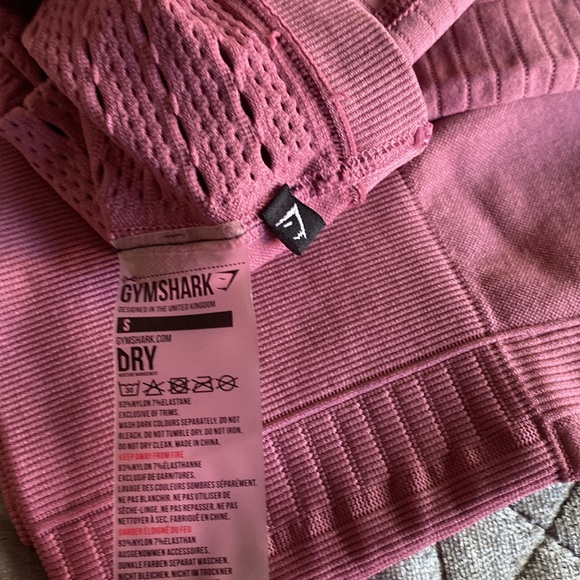 Like new! Pink Gymshark size: small - Picture 3 of 3